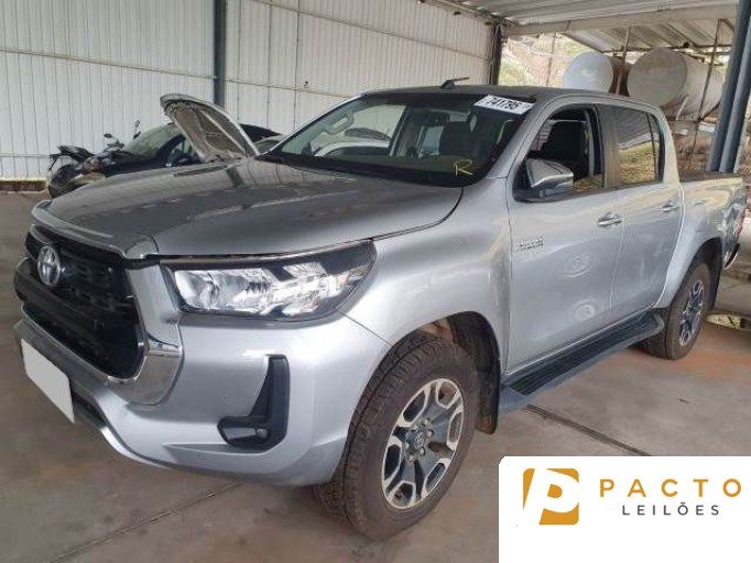 TOYOTA HILUX CD 21/21